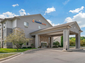 Comfort Suites Lake Geneva East