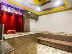 Eagle Inn by OYO Rooms