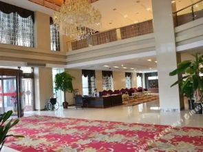 Jinhuayuan International Hotel(朝阳金华园国际酒店)