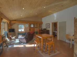 Pine Meadow Cabin