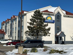 Days Inn by Wyndham near Kansas Speedway