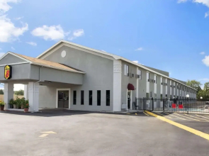 Super 8 Ardmore