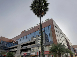 OYO Flagship 76949 Hotel Happinex