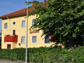 Roddaren Vandrarhem - Hostel