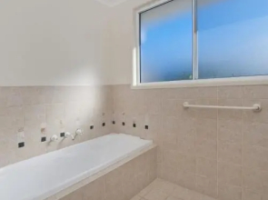 TOPVIEWS - 15Second Av BH