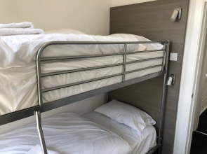 Glasgow Airport Holiday Home