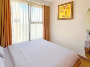 Armin Homes 3BR Wabi Sabi Apt Ecopark