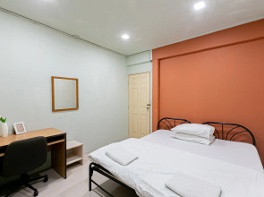 Freesia Saladaeng Silom Apartments