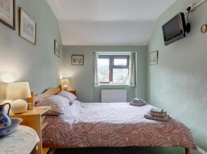 Charming Historical Cottage in Scarborough