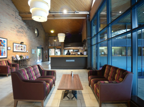 Waterside Hotel & Leisure Club