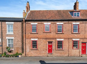 Papist Hall Cottages