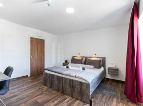 Apinelo Port Rooms