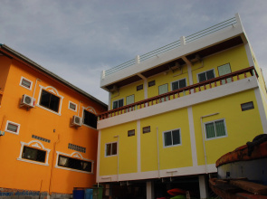Puangpayom Resort