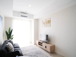 Minimalist With Beautiful View 2Br At Grand Sungkono Lagoon Apartment