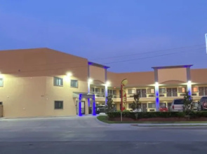 Scottish Inns & Suites Baytown Hwy 330