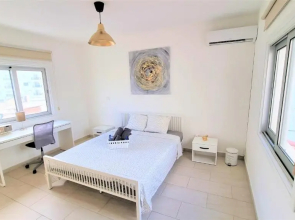 Coastal Getaway: 2 Apartments for up to 14 guests! Light-flooded and Spacious