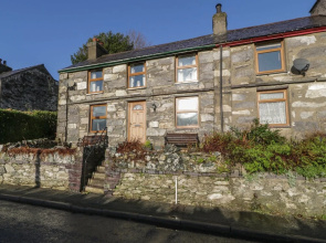 60 Hyfrydle Road