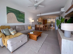 Fantastic new Golf View Apartment