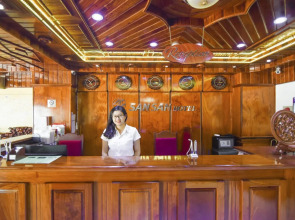 San San Hotel