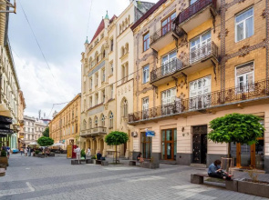 Apartment on Lesya Kurbasa 7