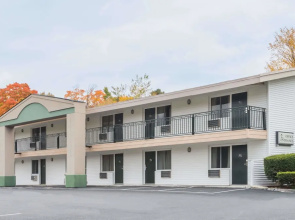 Days Inn by Wyndham Lenox MA