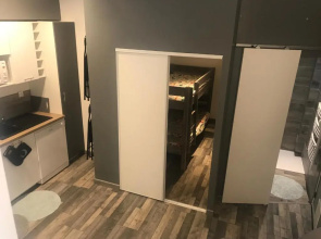 Joli Studio Entierement Renove