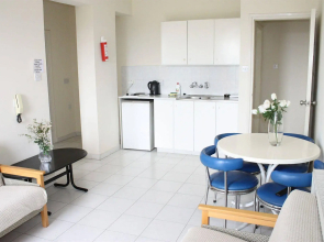 Tycoon Apartments