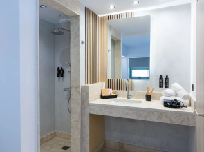 Civitel Attik Rooms & Suites