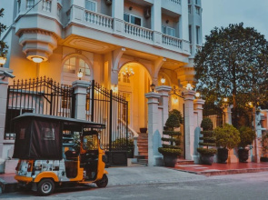 Palace Gate Hotel & Residence by EHM