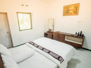 Aurora Stay Near Merapi by Smart Digital