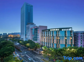 MEHOOD LESTIE Hotel (Maoming High-speed Railway Station)