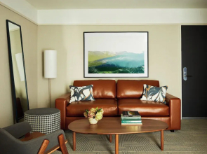 The Skyline Lodge