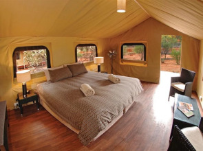 Kings Canyon Wilderness Lodge