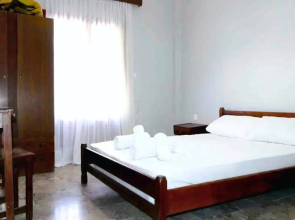 Holiday Apartment Skaros in Honey Valley, Agios Georgios North, Pagon