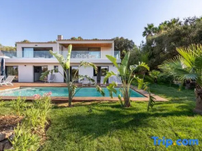 Villa la Madrague - Sea View - 2 mn from the beach