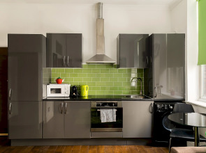 Cosy green 1-bedroom apartment