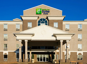 Holiday Inn Express & Suites Regina-South by IHG
