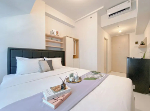 Cozy Living Studio Room at 26th Floor Tokyo Riverside PIK 2 Apartment