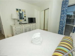 Silver Dunes 104D by RedAwning