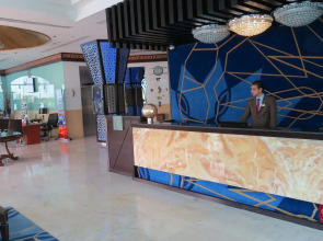 Отель The Park Hotel Formerly Al Jawhara Gardens