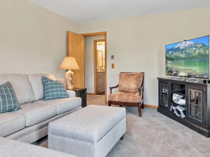 Aspen Spirit Vacation Home At Windcliff 3 Bedroom Home by RedAwning