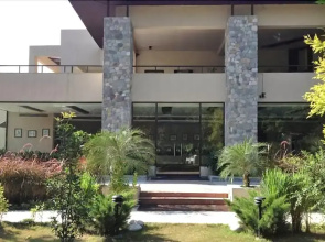 Abn Sarovar Portico Jim Corbett