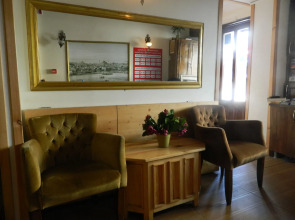 Family Istanbul Hotel