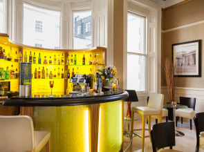 Park Grand Paddington Court