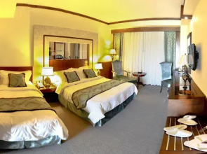 Royal Hotel Darvishi