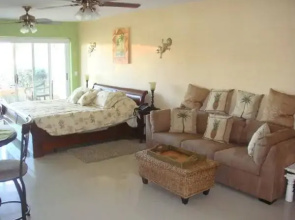 Garden Delight Studio - Ground Floor - Pri 8503