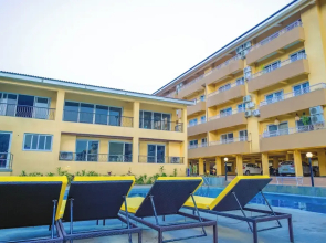Alaya Stays Veera Marina 3 BHK Apartment