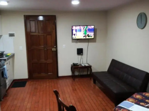 Tezza Apartment two blocks from the American Embassy