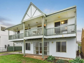 Tahren Beachfront Shack Wifi - Pet-friendly