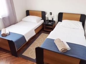 Bozica 70m from the beach & parking A3